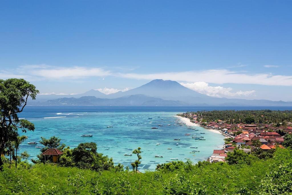 3 Monkeys Lembongan Studio Apartments Gym Recovery Centre Exterior photo